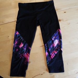 Fabletics Salar Mesh Powerhold Capri